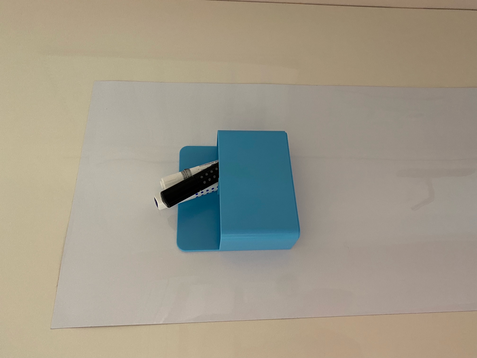 Stifthalter hellblau magnetisch breit- 10cm x 4.0 x 12  
